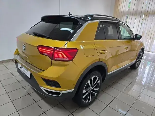 Gebraucht VW T-Roc IQ Drive 150 PS (110 kW) 2019 Gelb SUV