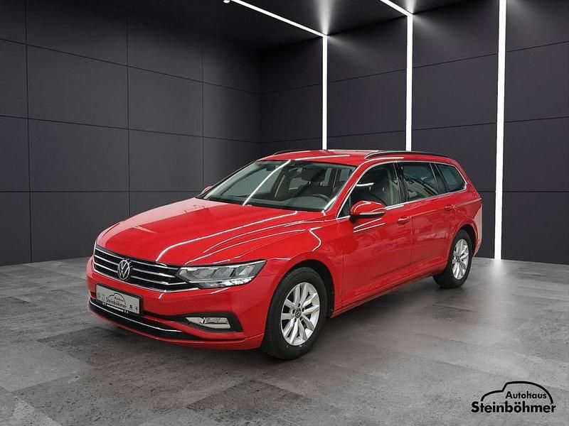 Gebraucht VW Passat Business 122 PS (89 kW) 2023 Tornadorot (rot) Kombi