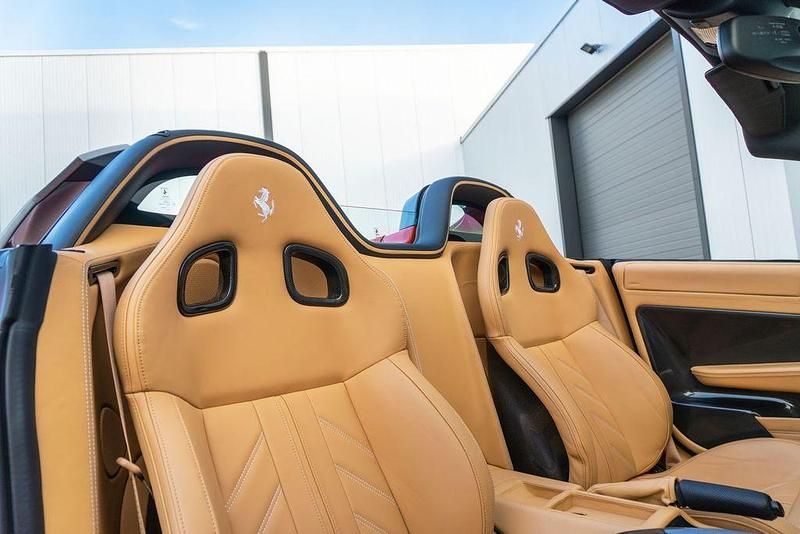 Second-hand Ferrari 599 670 CP (492 kW) 2011 Roșu Coupe