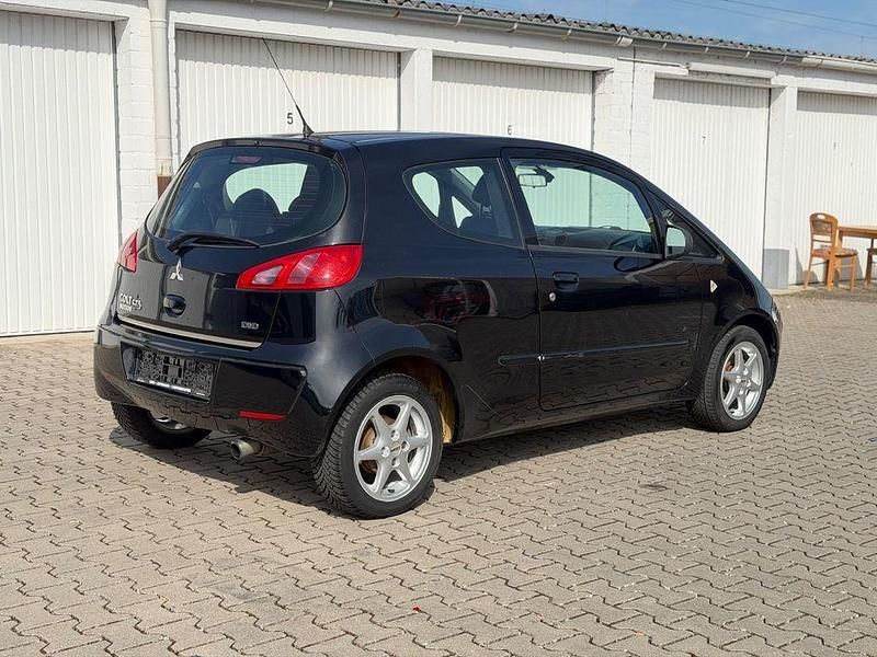 Gebraucht Mitsubishi Colt Instyle 95 PS (69 kW) 2008 Schwarz Limousine