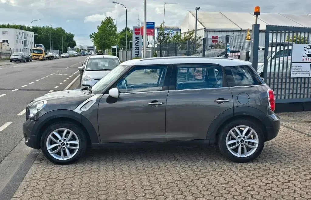Occasion Mini Cooper D Countryman 111 ch (81 kW) 2012 Gris SUV