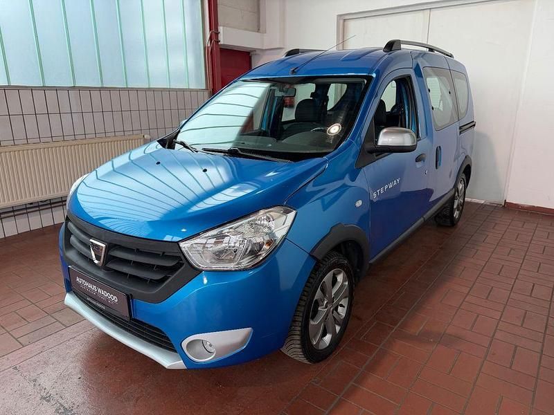 Gebraucht Dacia Dokker Stepway 116 PS (85 kW) 2015 Blau Van / Kleinbus