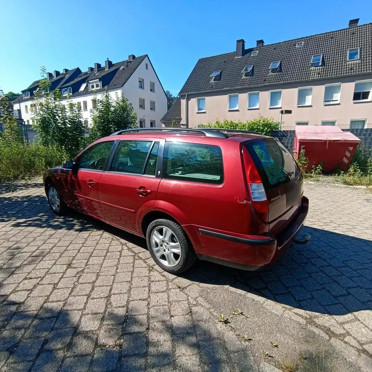 Gebraucht Ford Mondeo Ghia 125 PS (91 kW) 2003 Rot Kombi