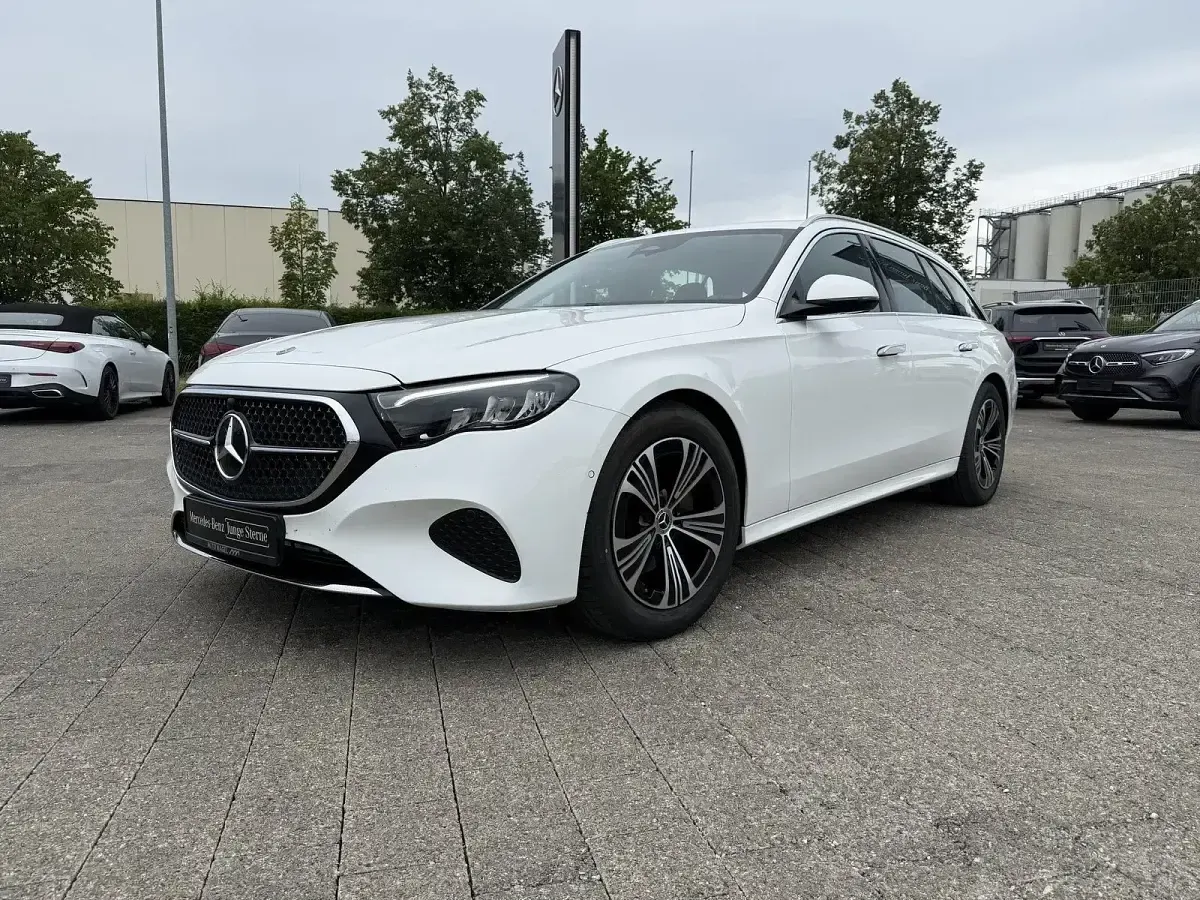 Gebraucht Mercedes E200 Avantgarde 204 PS (150 kW) 2025 Andere Kombi