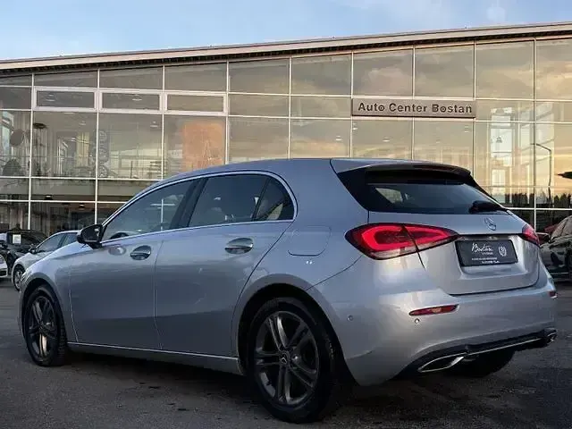 Gebraucht Mercedes A250 224 PS (164 kW) 2018 Silber metallic Limousine