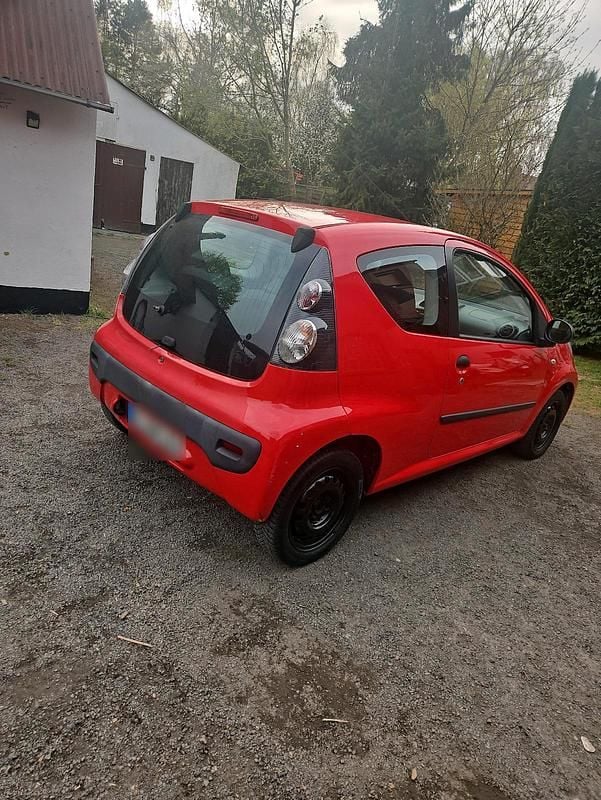 Gebraucht Citroën C1 70 PS (51 kW) 2007 Rot Kleinwagen