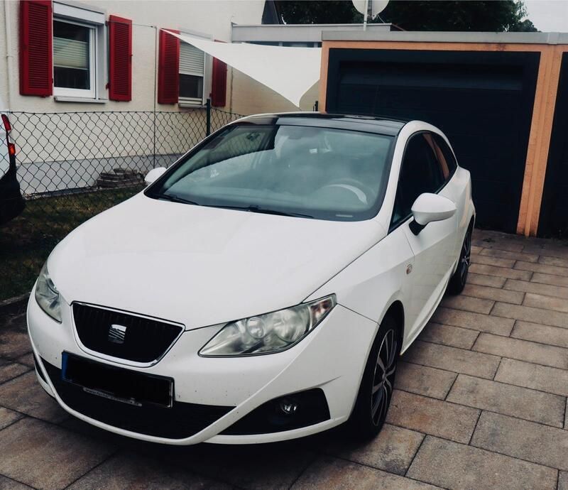 Weiß Gebraucht 2008 Seat Ibiza Limousine | 4.000 € (Etwas zu teuer) - Bild 1/4