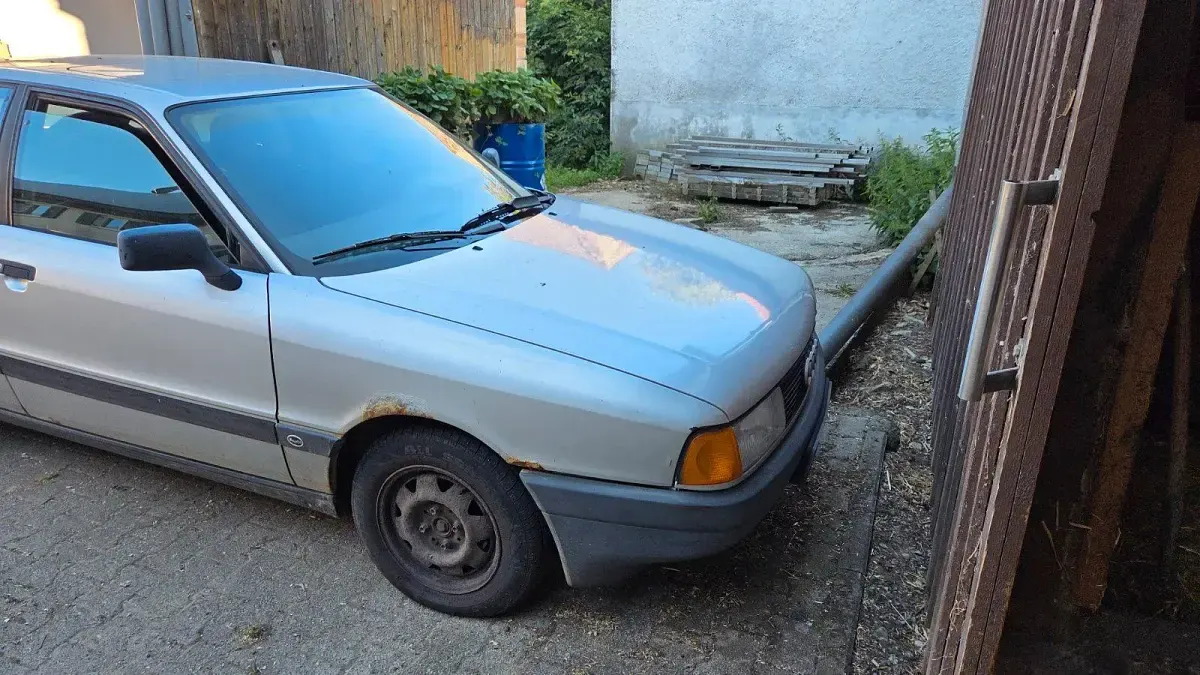 Gebraucht Audi 80 90 PS (66 kW) 1990 Silber Limousine