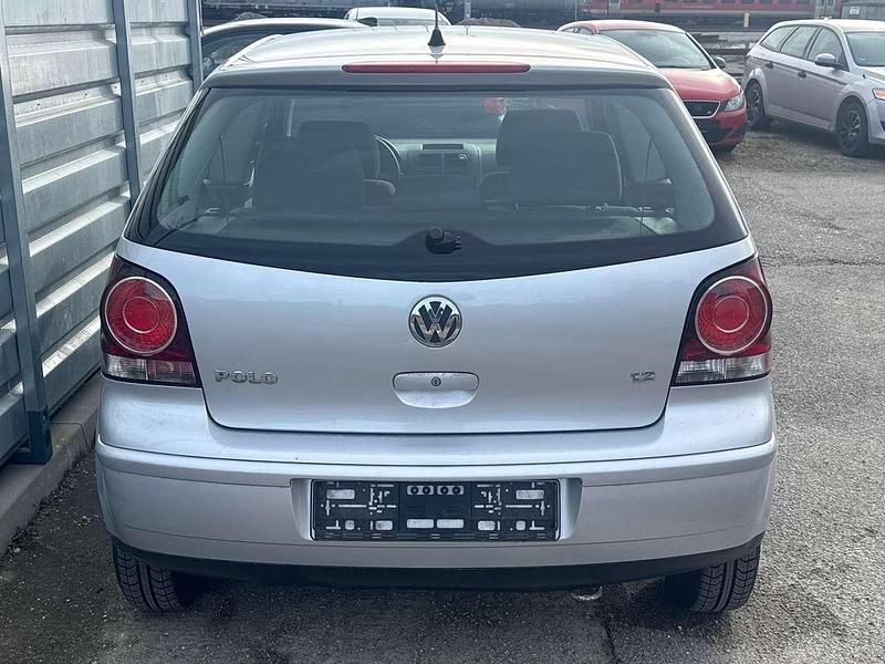 Gebraucht VW Polo Trendline 69 PS (50 kW) 2009 Silber Kleinwagen
