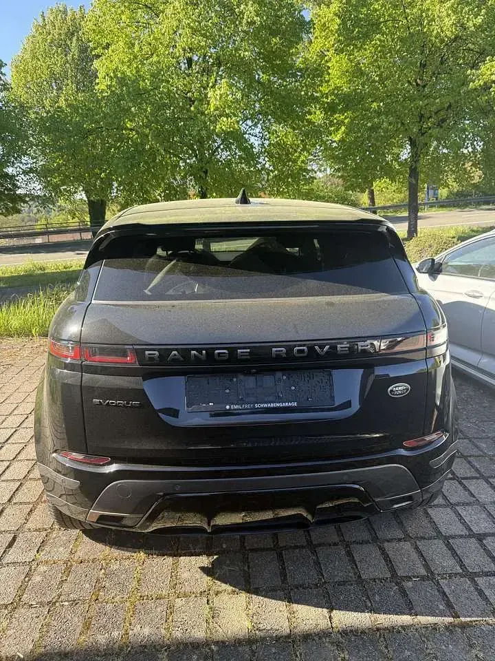 Gebraucht Land Rover Range Rover evoque R-Dynamic 163 PS (119 kW) 2021 Santorini black SUV