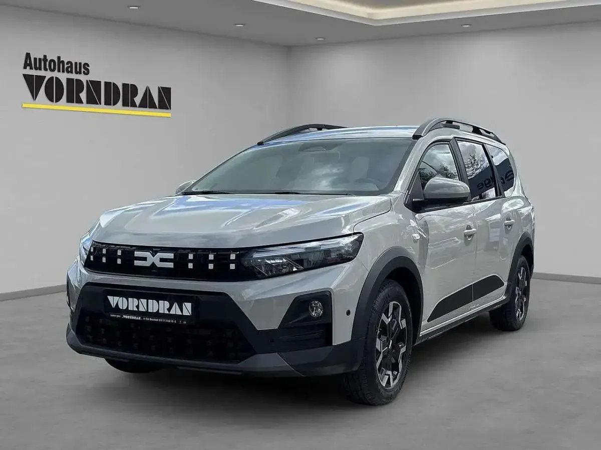 Neu Dacia Jogger Journey 158 PS (116 kW) 2026 Beige Van / Kleinbus