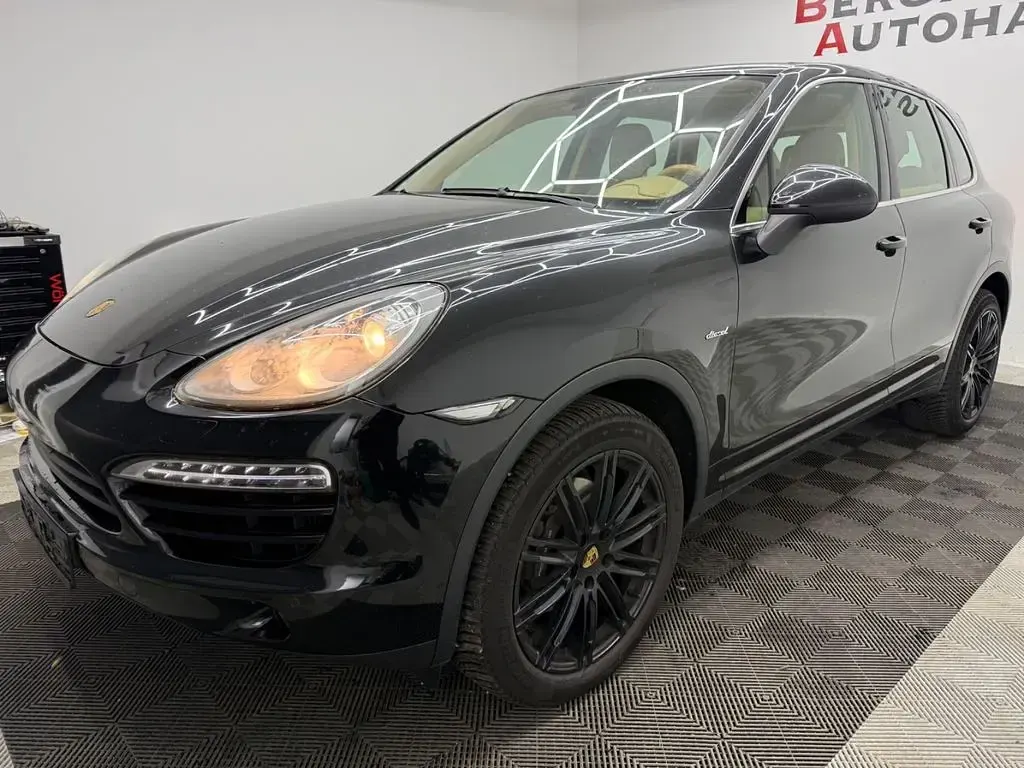 Gebraucht Porsche Cayenne 245 PS (180 kW) 2013 Schwarz SUV