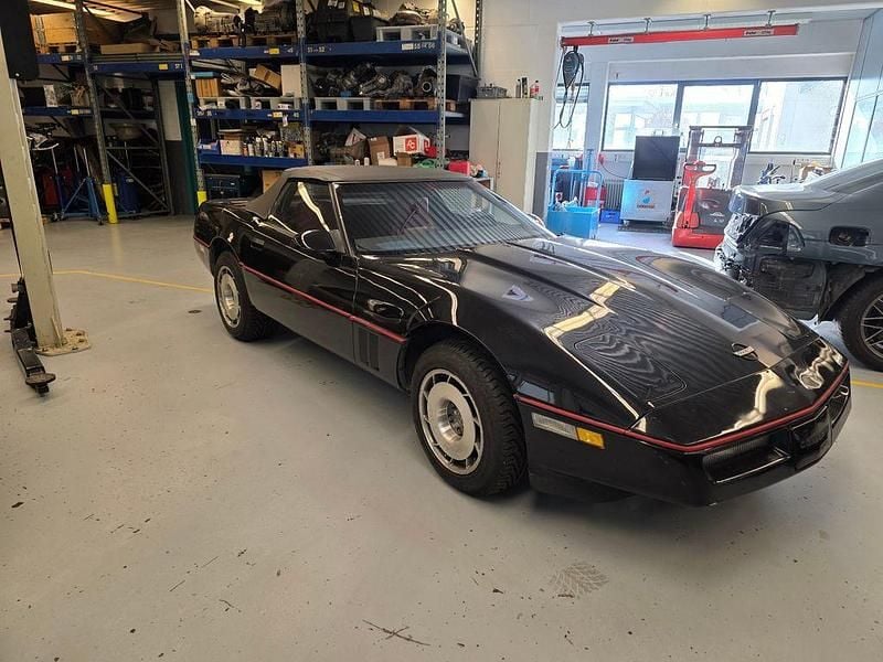 Gebraucht Chevrolet Corvette 300 PS (220 kW) 1991 Schwarz Cabrio