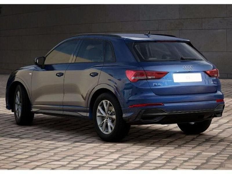 Gebraucht Audi Q3 S-Line 150 PS (110 kW) 2023 Navarrablau metallic SUV