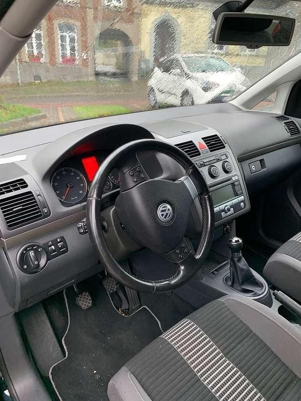 Gebraucht 2009 VW Touran Highline Van / Kleinbus | 3.100 € (Guter Preis) - Bild 1/2