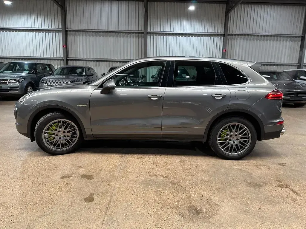 Gebraucht Porsche Cayenne S E-Hybrid 333 PS (244 kW) 2016 Grau SUV