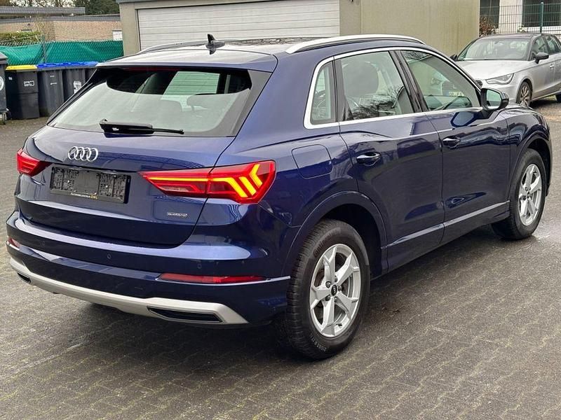 Gebraucht Audi Q3 Advanced 190 PS (139 kW) 2022 Blau SUV