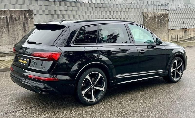 Schwarz Gebraucht 2020 Audi Q7 S-line plus SUV | 48.490 € (Guter Preis) - Bild 1/4