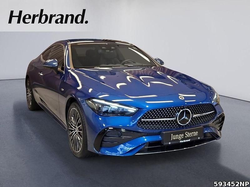 Gebraucht Mercedes CLE300 AMG 313 PS (230 kW) 2024 Metalliclack spektralblau Coupé