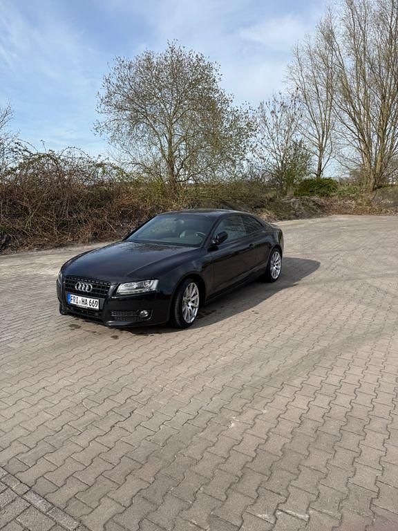Gebraucht Audi A5 Design 179 PS (131 kW) 2010 Schwarz Coupé