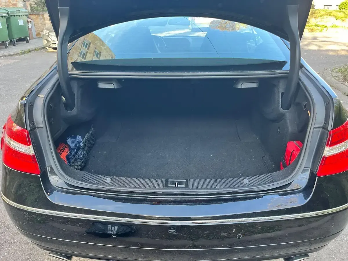 Gebraucht Mercedes E350 231 PS (169 kW) 2010 Schwarz Coupé