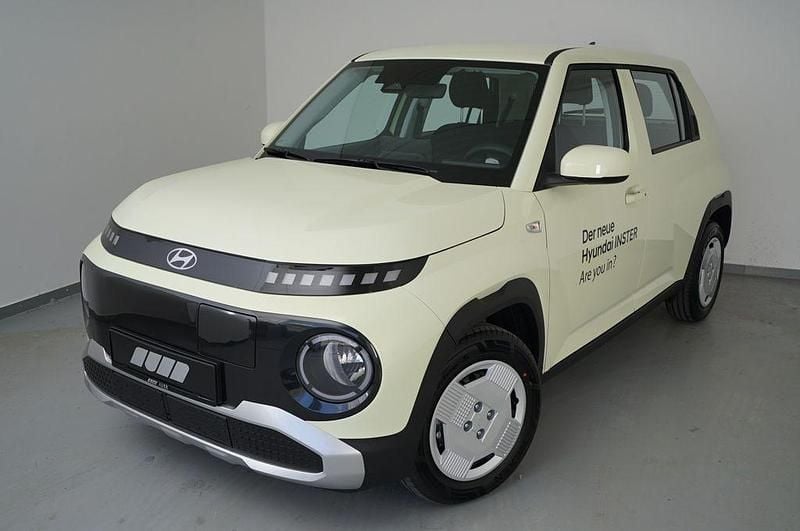 Gebraucht Hyundai Inster Select 71 kW (97 PS) 2025 Buttercream yellow / mic (gelb) Kleinwagen