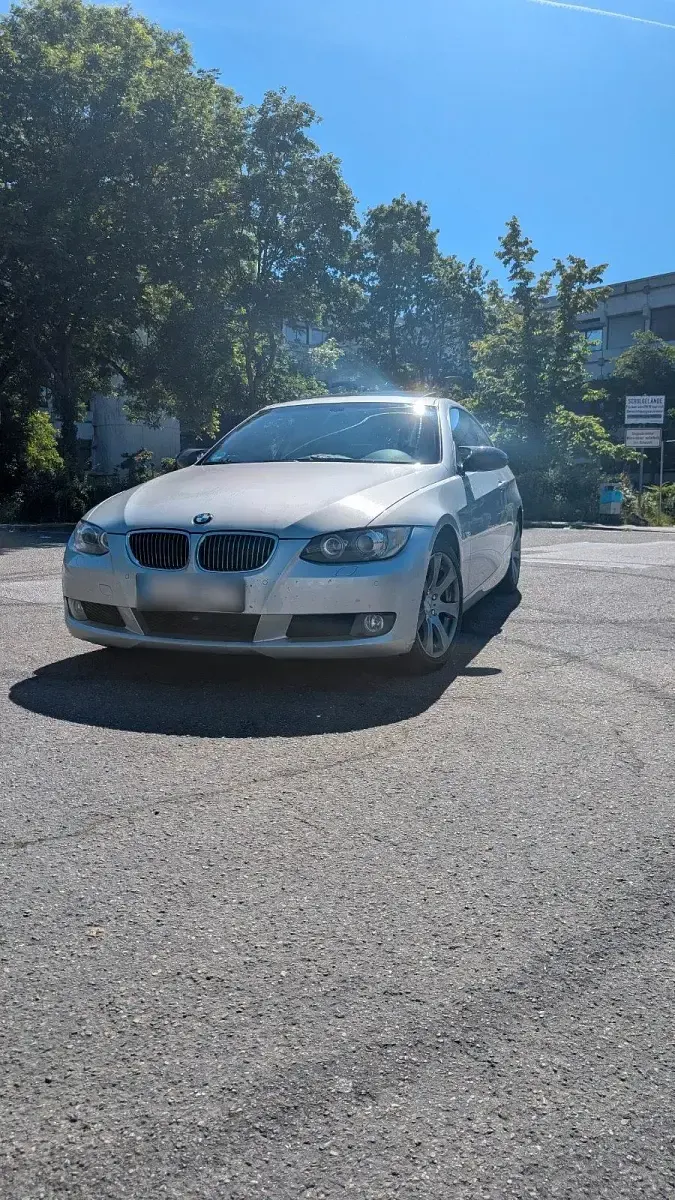 Gebraucht BMW 325 218 PS (160 kW) 2008 Grau Coupé