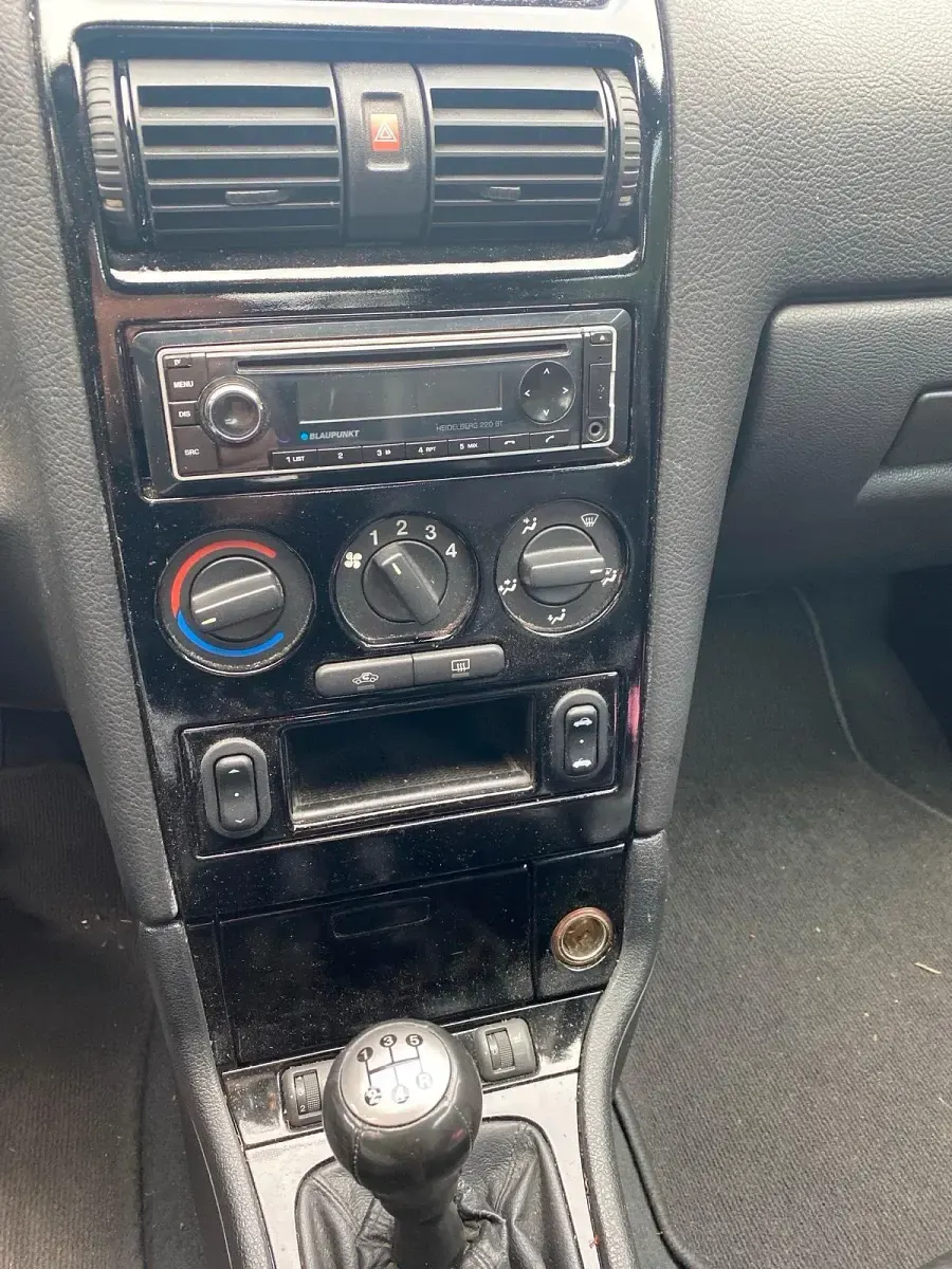 Gebraucht Opel Astra Cabriolet 144 PS (105 kW) 2001 Schwarz Cabrio