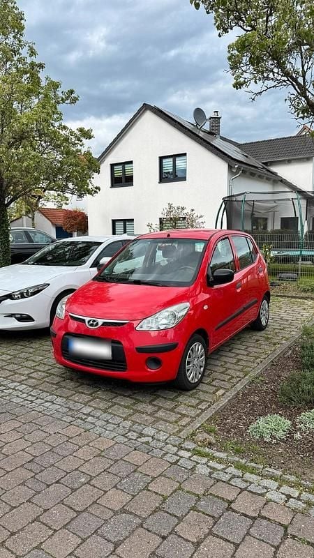 Gebraucht Hyundai i10 67 PS (49 kW) 2010 Rot Kleinwagen