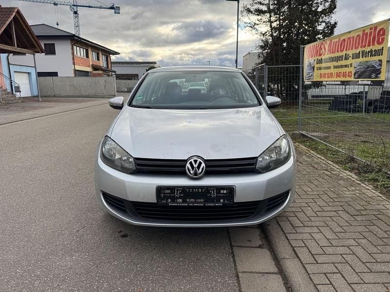 Gebraucht VW Golf VI Trendline 105 PS (77 kW) 2010 Silber Kleinwagen