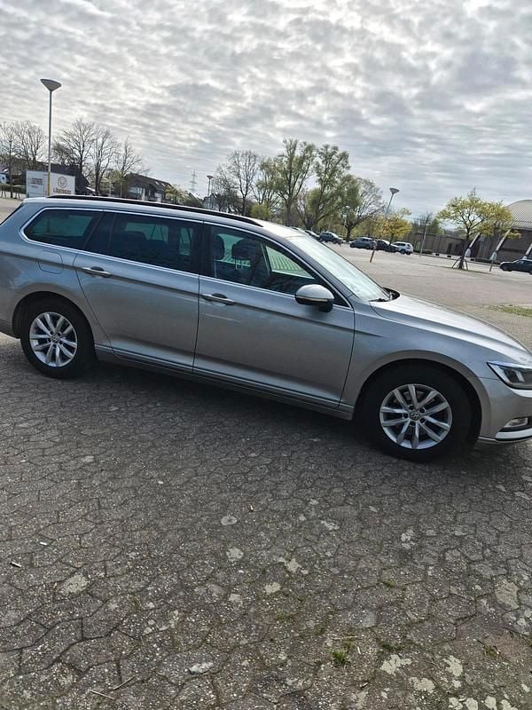 Gebraucht VW Passat 179 PS (131 kW) 2017 Kombi