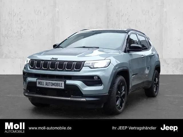 Blau steel blue pearl coat Gebraucht 2022 Jeep Compass Limited SUV | 29.900 € (Fairer Preis) - Bild 1/4