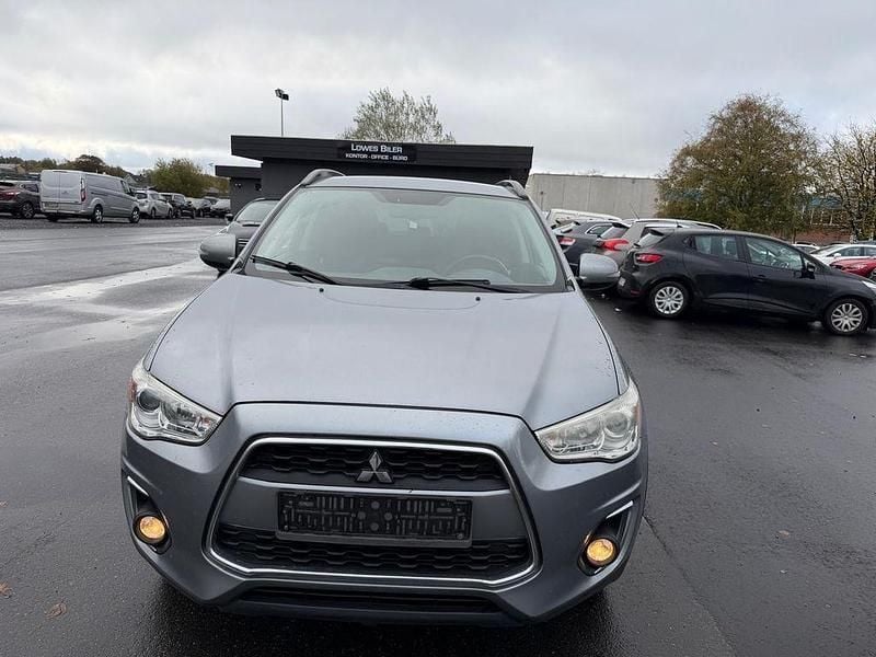 Grau Gebraucht 2016 Mitsubishi ASX Invite SUV | 6.700 € (Guter Preis) - Bild 1/4