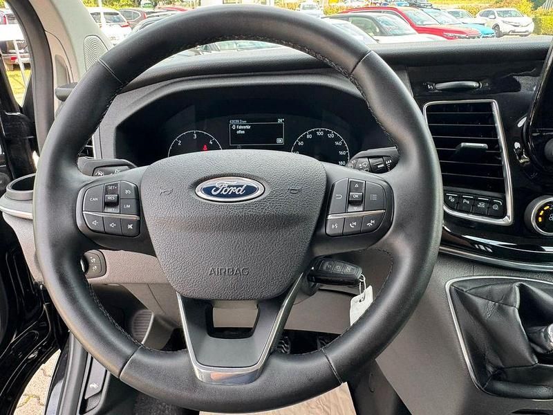 Gebraucht Ford Tourneo Titanium X 150 PS (110 kW) 2022 Obsidianschwarz metallic Van / Kleinbus