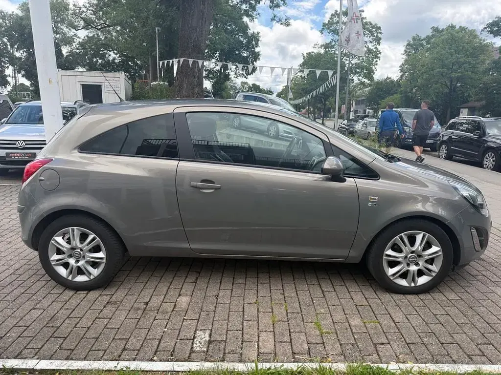 Gebraucht Opel Corsa 120 PS (88 kW) 2012 Braun Kleinwagen