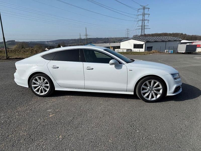Gebraucht Audi A7 Sportback Ambiente 310 PS (228 kW) 2012 Weiß Kleinwagen