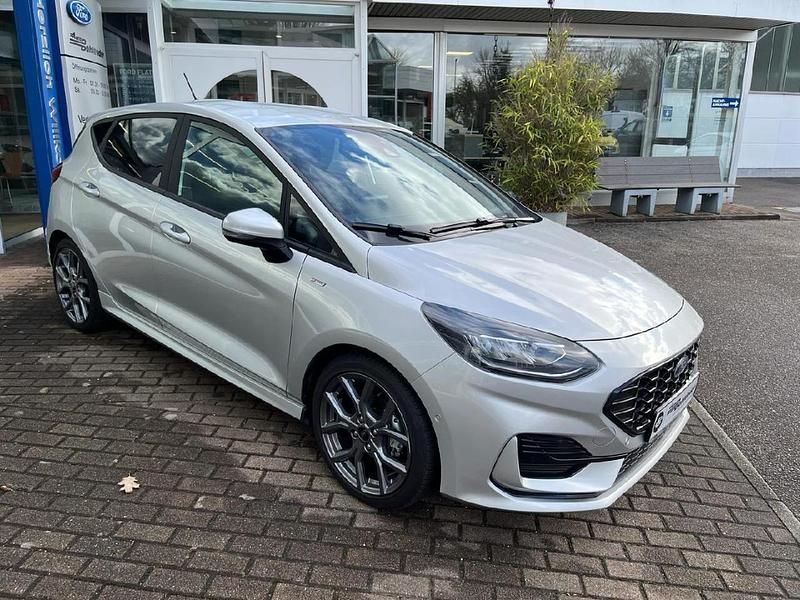 Gebraucht Ford Fiesta ST-Line 101 PS (74 kW) 2022 Polarsilber metallic Kleinwagen