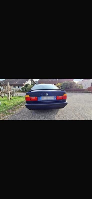 Gebraucht BMW 535 211 PS (155 kW) 1991 Blau Limousine