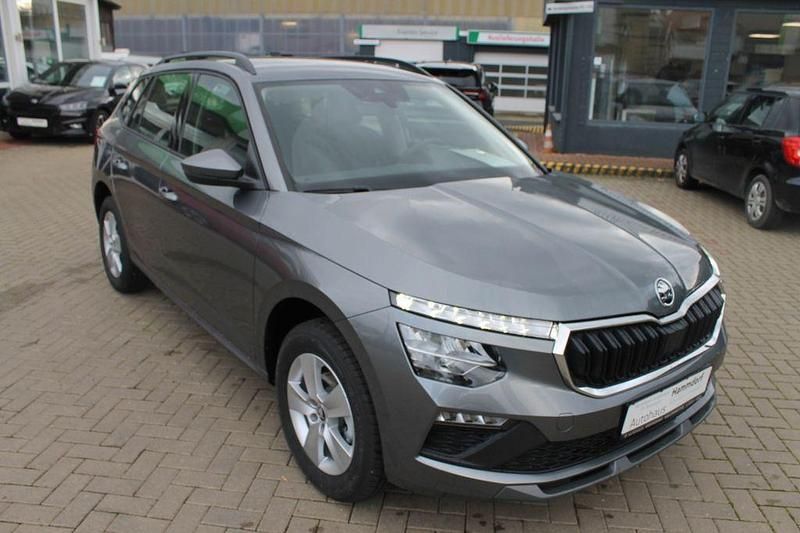 Neu Skoda Kamiq Selection 116 PS (85 kW) 2025 Grau SUV