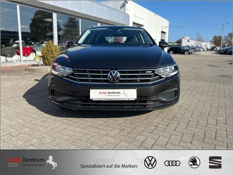 Gebraucht VW Passat Conceptline 150 PS (110 kW) 2022 Grau Kombi