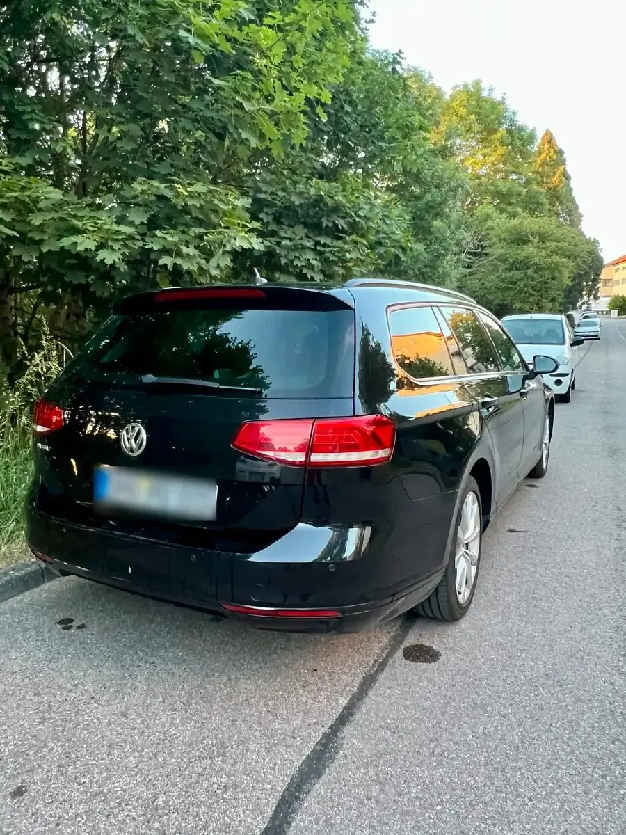 Gebraucht VW Passat 120 PS (88 kW) 2018 Schwarz Kombi