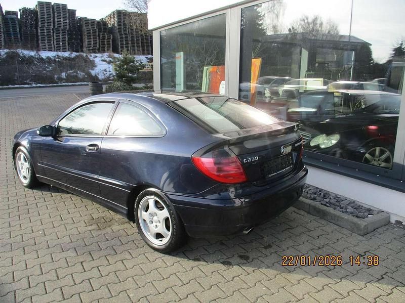 Gebraucht Mercedes C230 197 PS (144 kW) 2001 Schwarz Coupé