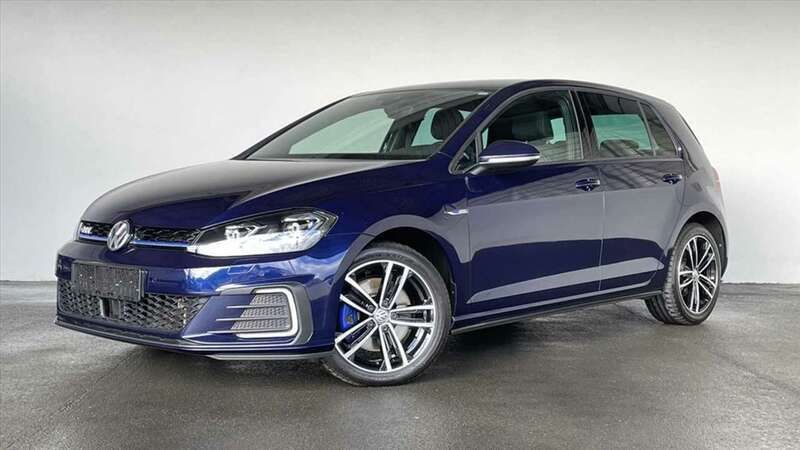 Blau / atlanticblue / metallic Gebraucht 2018 VW Golf VII GTE Limousine | 19.450 € (Fairer Preis) - Bild 1/3