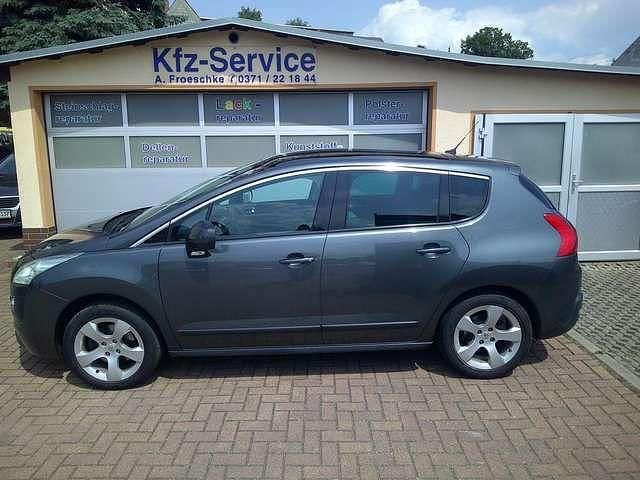 Gris shark Gebraucht 2010 Peugeot 3008 Premium SUV | 5.490 € (Fairer Preis) - Bild 1/4
