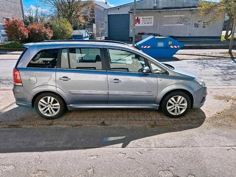 Gebraucht Opel Zafira Cosmo 150 PS (110 kW) 2007 Blau Van / Kleinbus