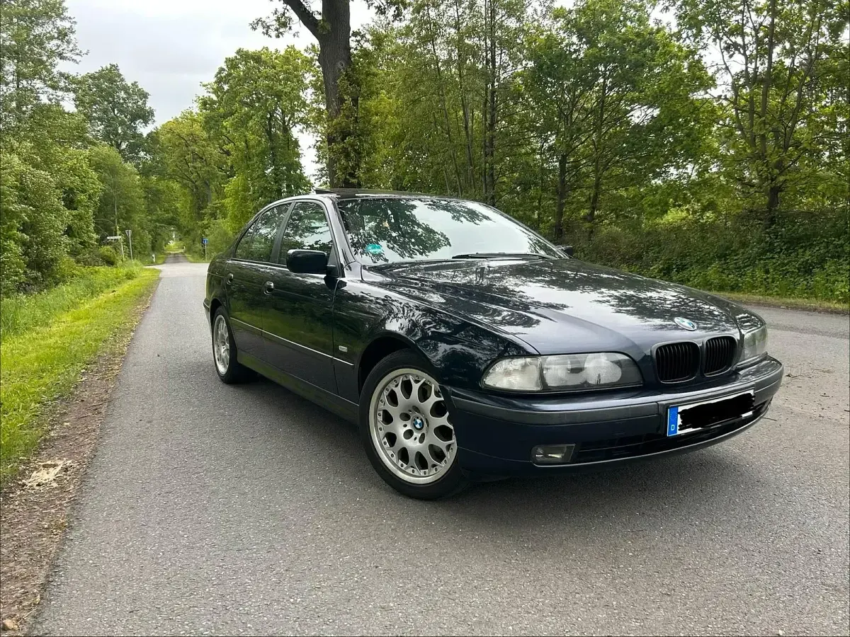Gebraucht BMW 523 170 PS (125 kW) 2000 Blau Limousine