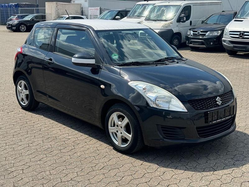 Schwarz Gebraucht 2013 Suzuki Swift Club Kleinwagen | 2.950 € (Fairer Preis) - Bild 1/4