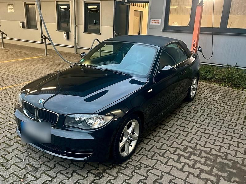 Schwarz Gebraucht 2008 BMW 118 Cabriolet Cabrio | 6.800 € (Fairer Preis) - Bild 1/4