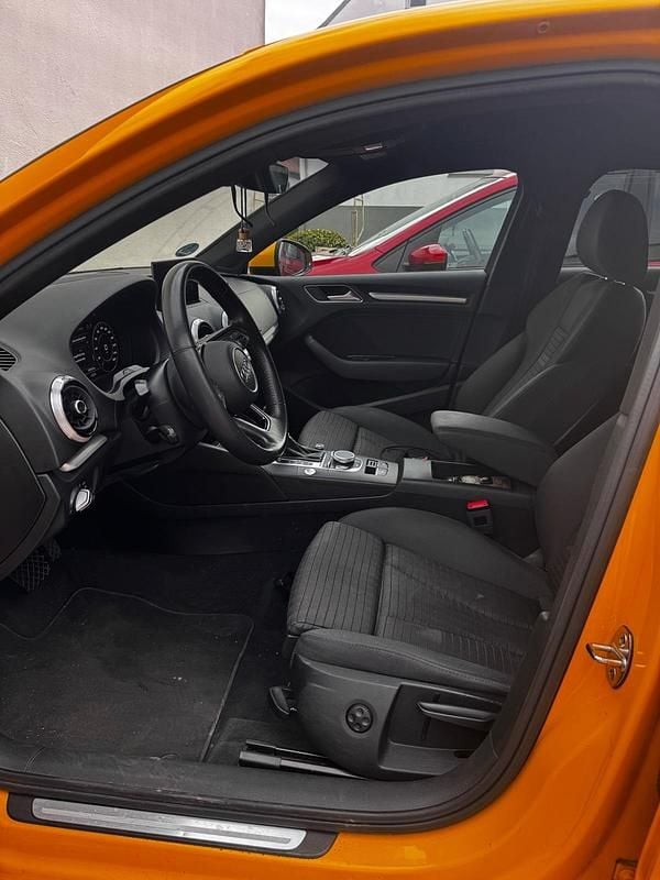 Gebraucht Audi A3 116 PS (85 kW) 2018 Gelb Limousine