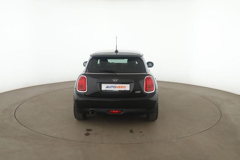 Gebraucht Mini ONE 102 PS (75 kW) 2019 Schwarz Kleinwagen